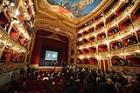 Massimo Vignelli a Salerno. Lectio Magistralis al Teatro Verdi. La presentazione del brand. Salerno, 22 Novembre 2011.